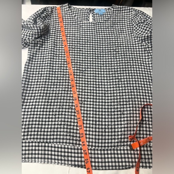 CECE Black and white‎ gingham tie sleeve top size M. - Picture 11 of 11